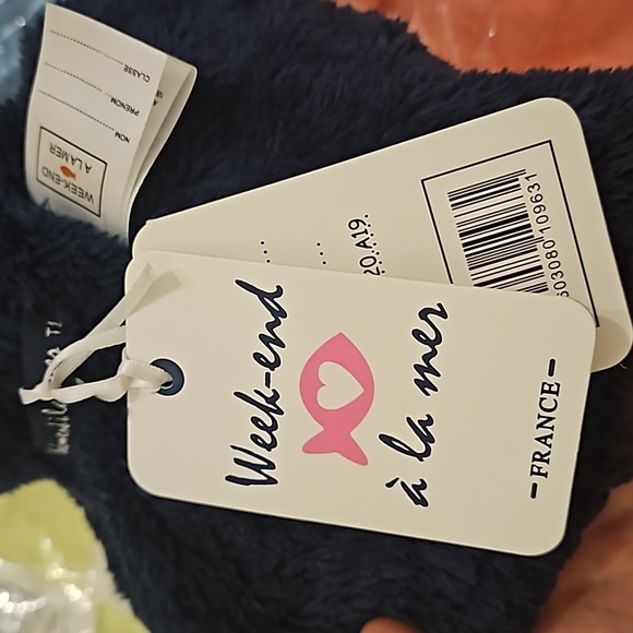 NWT Girls Penguin Hat - Picture 6 of 6